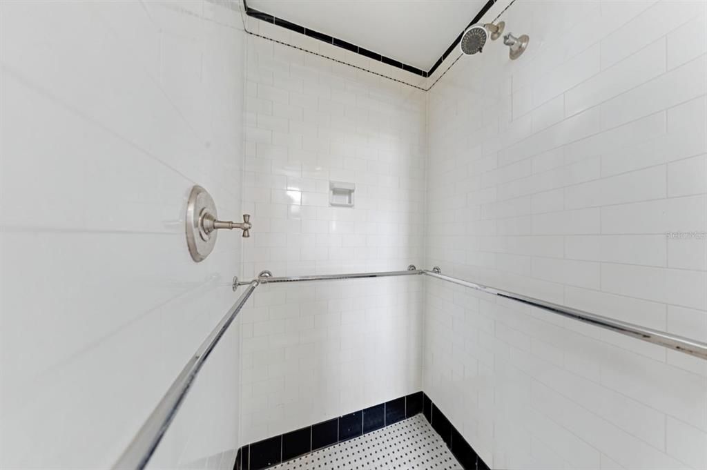 En Venta: $3,000,000 (7 camas, 7 baños, 7223 Pies cuadrados)