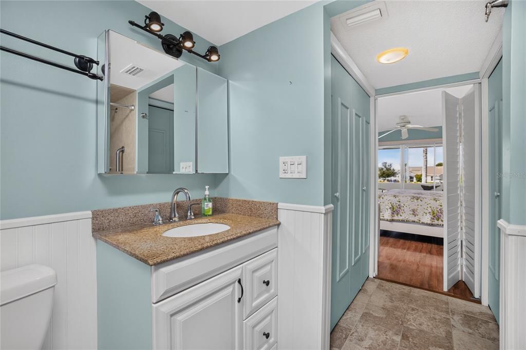 For Sale: $189,000 (2 beds, 2 baths, 1114 Square Feet)