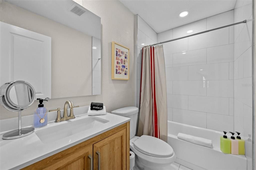En Venta: $575,000 (3 camas, 2 baños, 1417 Pies cuadrados)