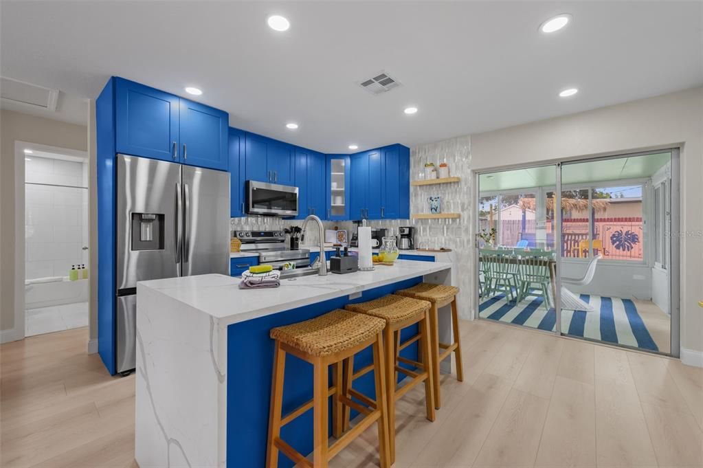 En Venta: $575,000 (3 camas, 2 baños, 1417 Pies cuadrados)