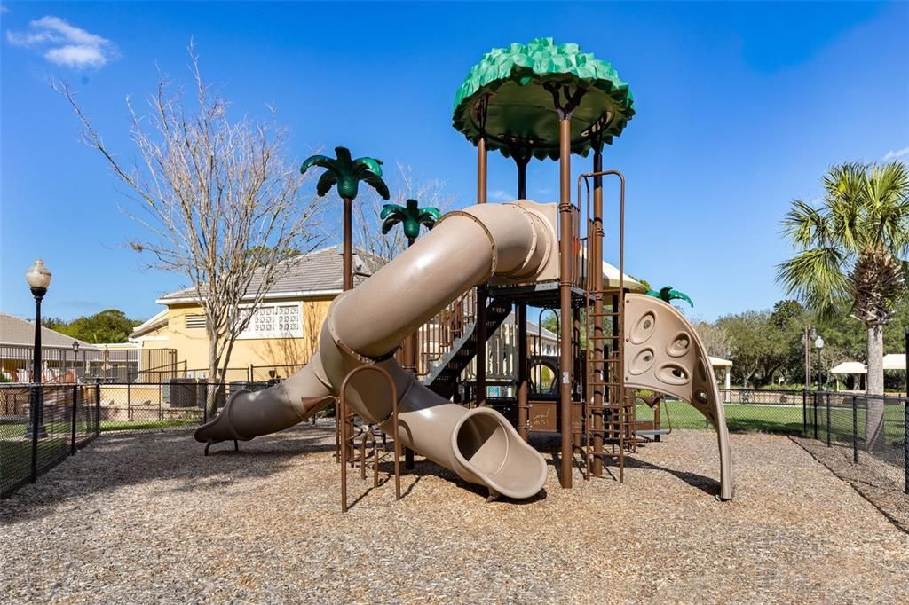 For Sale: $775,000 (5 beds, 3 baths, 3212 Square Feet)