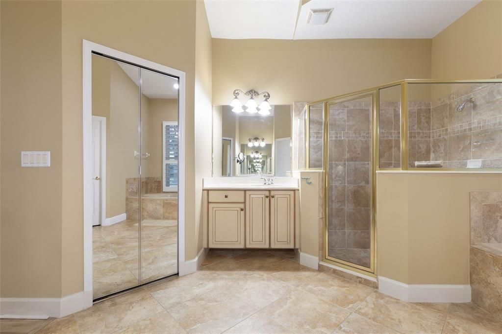 For Sale: $775,000 (5 beds, 3 baths, 3212 Square Feet)