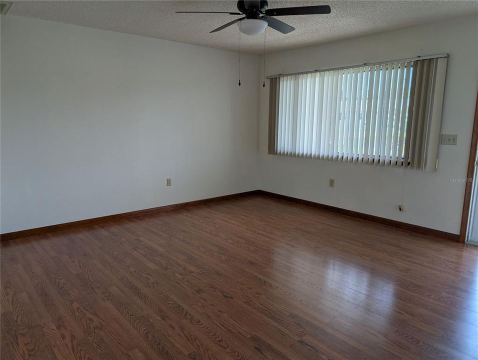 В аренду: $1,500 (2 спален, 2 ванн, 990 Квадратных фут)