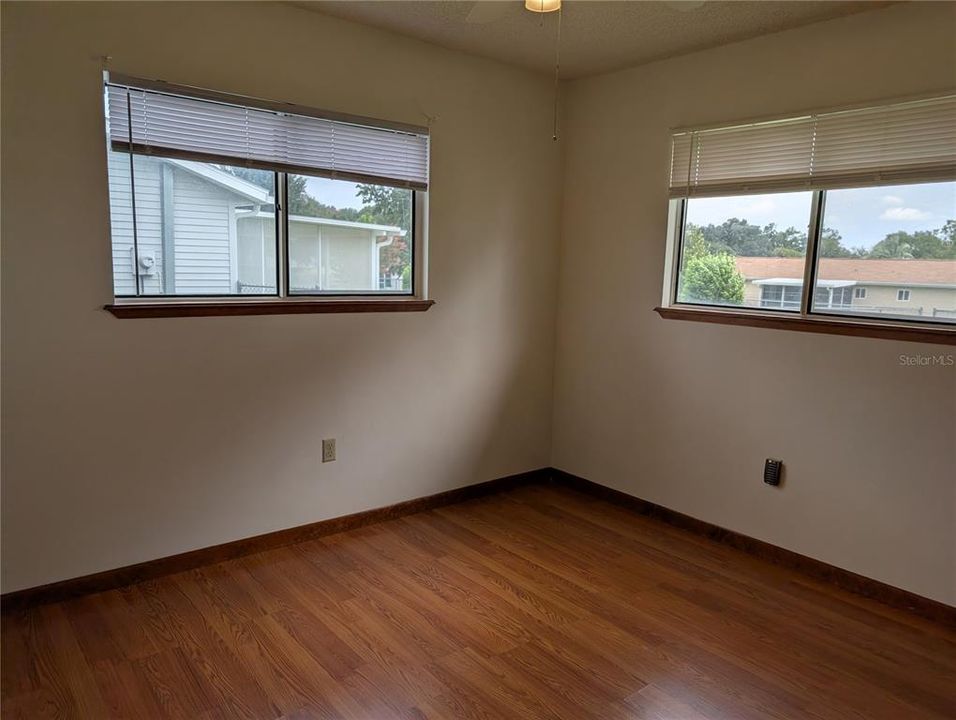 В аренду: $1,500 (2 спален, 2 ванн, 990 Квадратных фут)