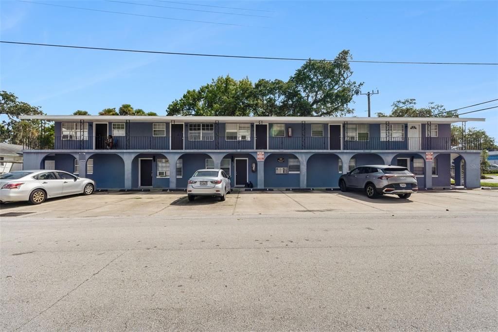 For Rent: $950 (2 beds, 1 baths, 650 Square Feet)