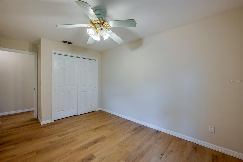 For Sale: $300,000 (3 beds, 2 baths, 1700 Square Feet)