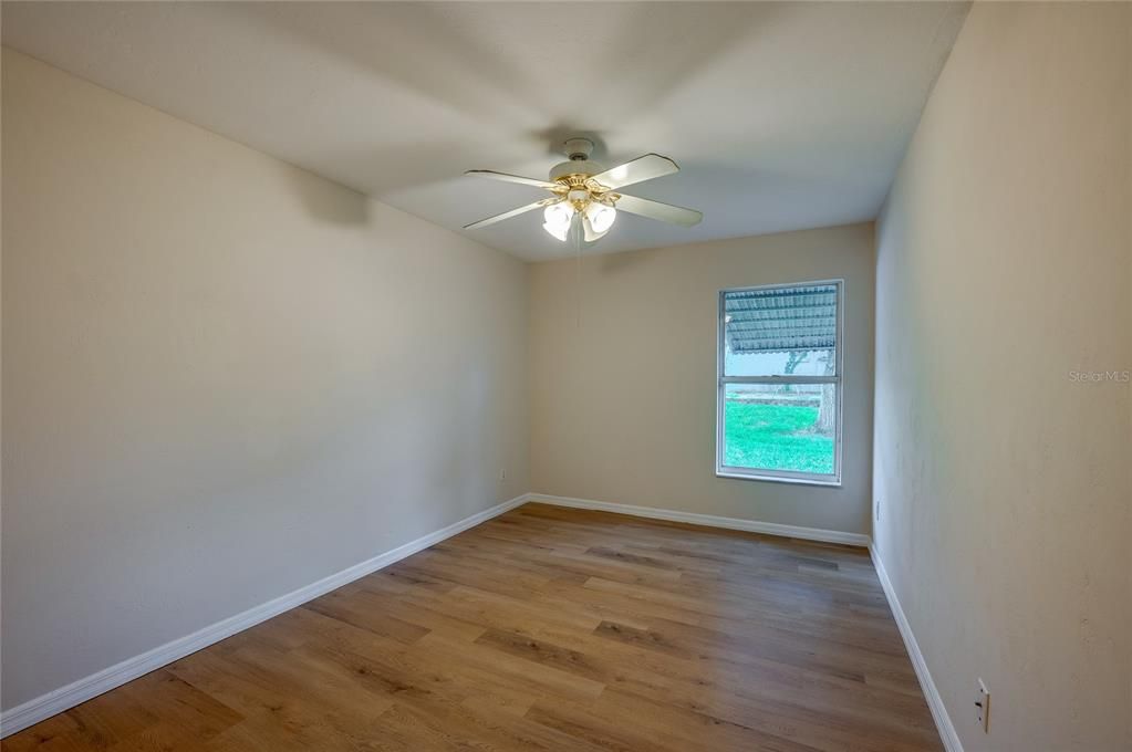 For Sale: $300,000 (3 beds, 2 baths, 1700 Square Feet)