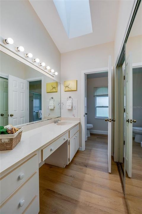 For Sale: $300,000 (3 beds, 2 baths, 1700 Square Feet)
