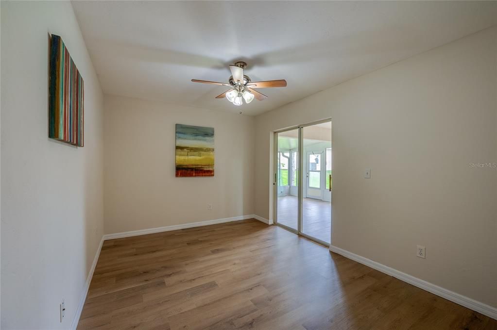 For Sale: $300,000 (3 beds, 2 baths, 1700 Square Feet)