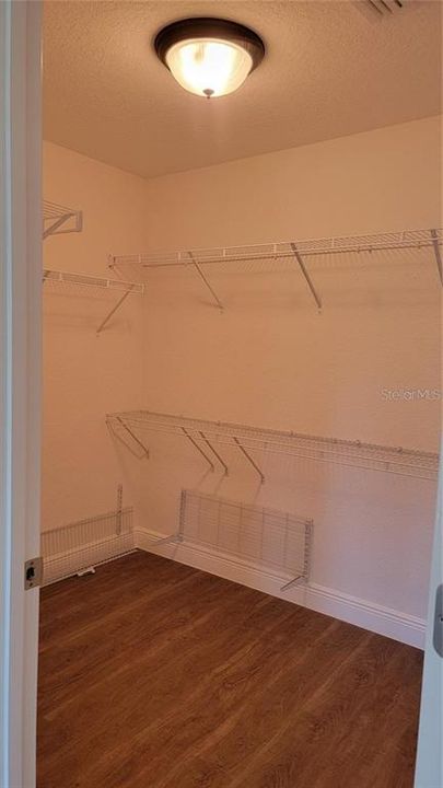 For Rent: $2,300 (3 beds, 2 baths, 1658 Square Feet)