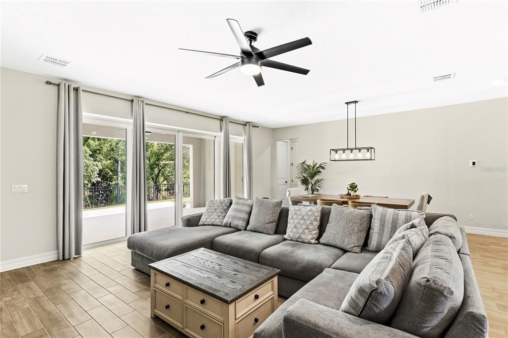 For Sale: $650,000 (5 beds, 4 baths, 3329 Square Feet)