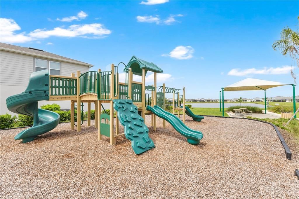 For Sale: $650,000 (5 beds, 4 baths, 3329 Square Feet)