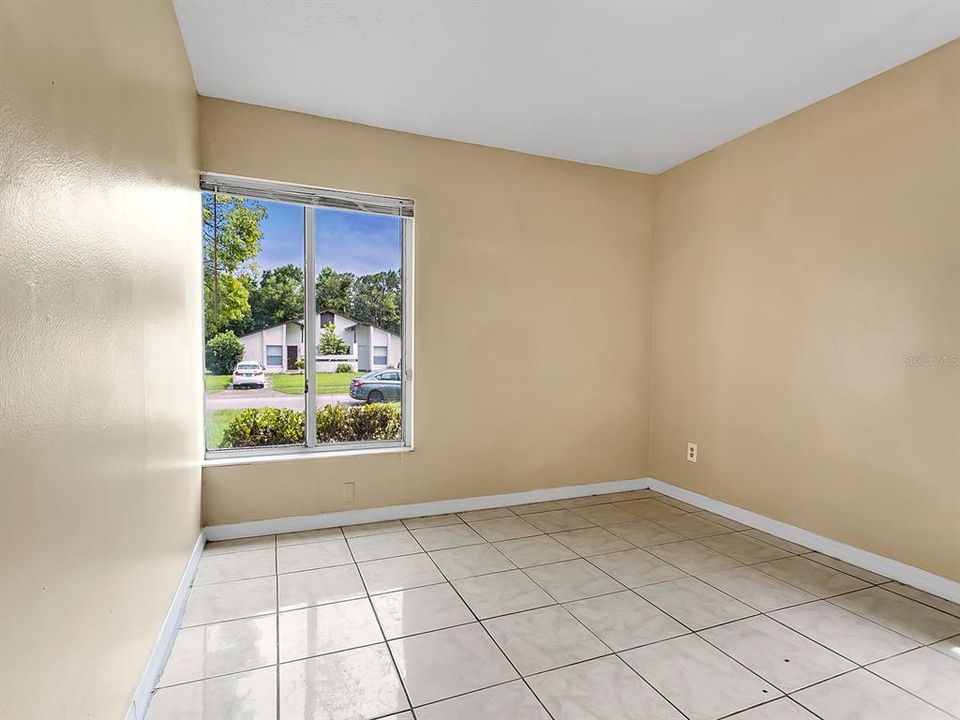 For Rent: $1,550 (2 beds, 1 baths, 818 Square Feet)