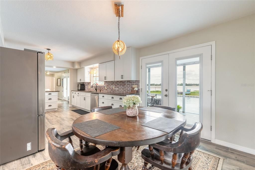 For Sale: $649,000 (4 beds, 3 baths, 2912 Square Feet)