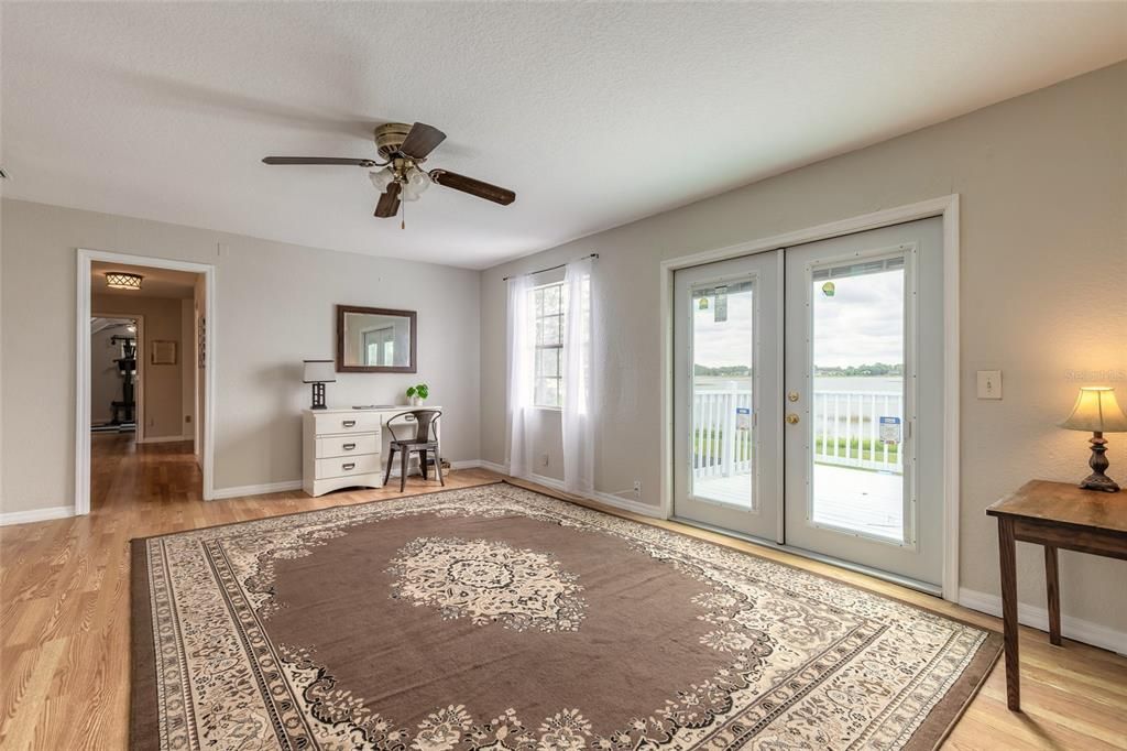 For Sale: $649,000 (4 beds, 3 baths, 2912 Square Feet)