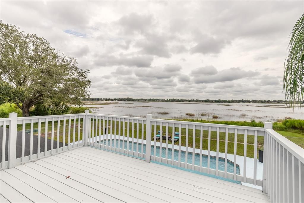 For Sale: $649,000 (4 beds, 3 baths, 2912 Square Feet)