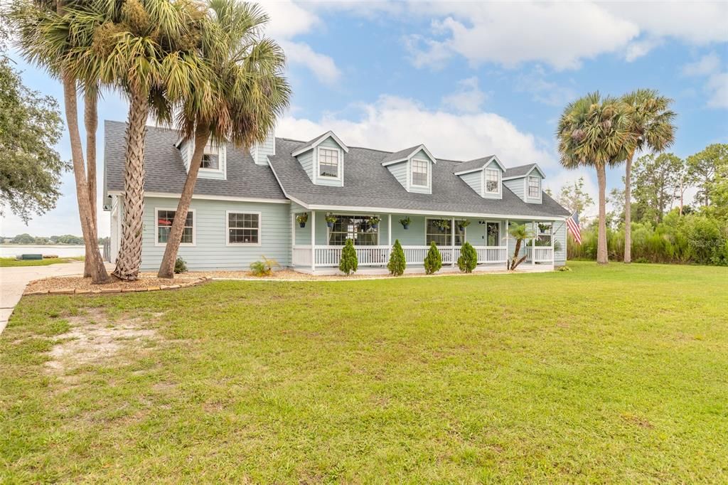For Sale: $649,000 (4 beds, 3 baths, 2912 Square Feet)