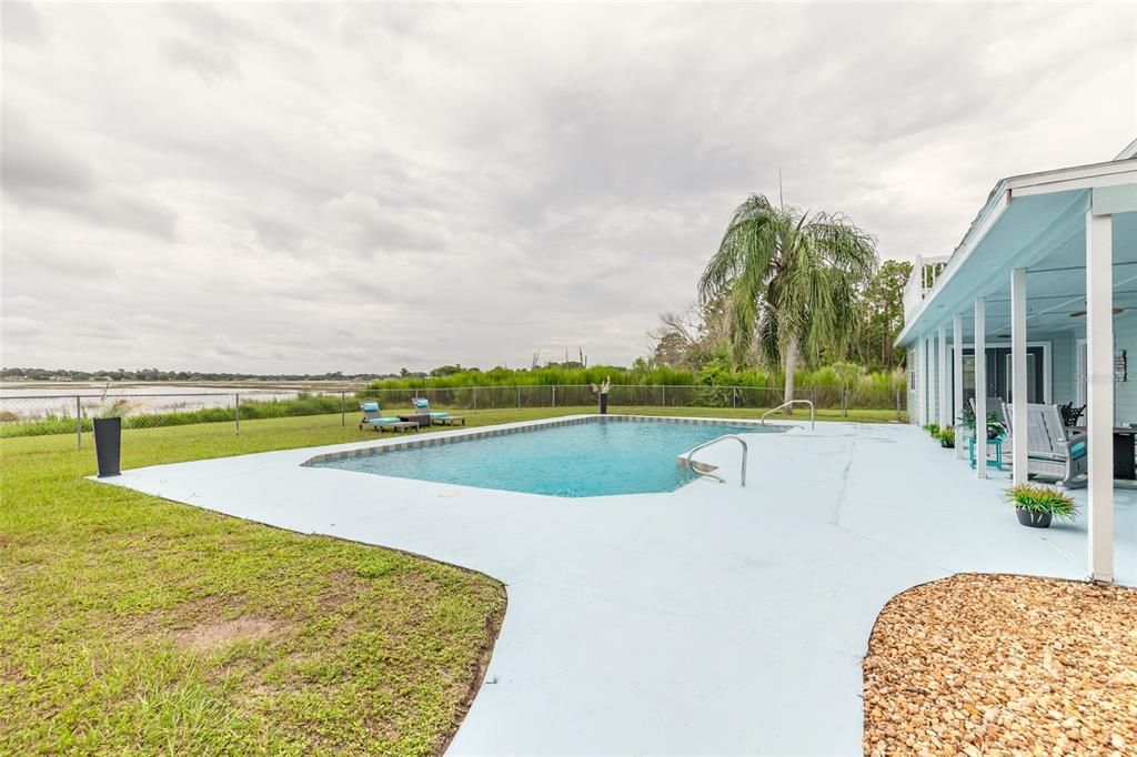 For Sale: $649,000 (4 beds, 3 baths, 2912 Square Feet)