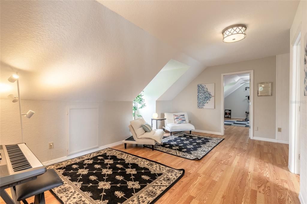 For Sale: $649,000 (4 beds, 3 baths, 2912 Square Feet)