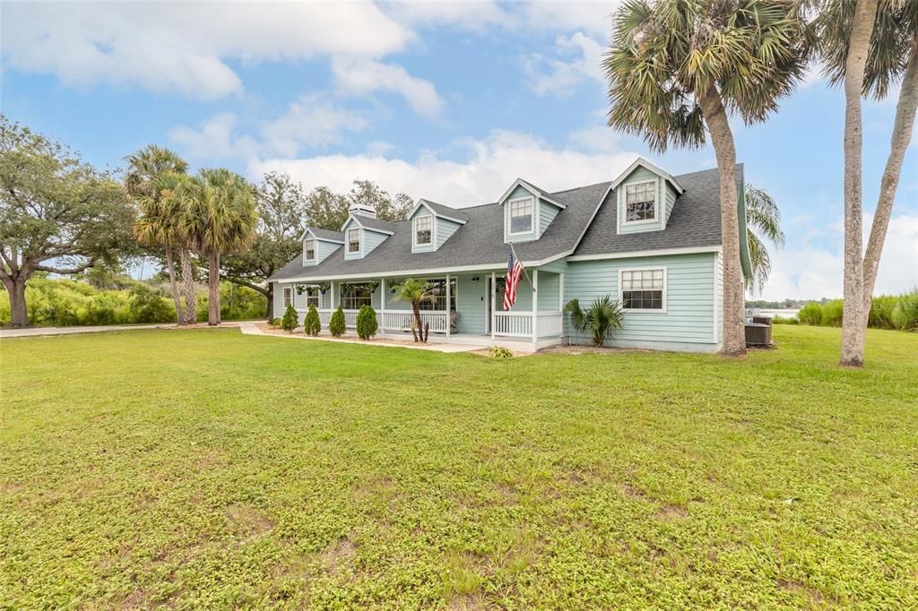 For Sale: $649,000 (4 beds, 3 baths, 2912 Square Feet)