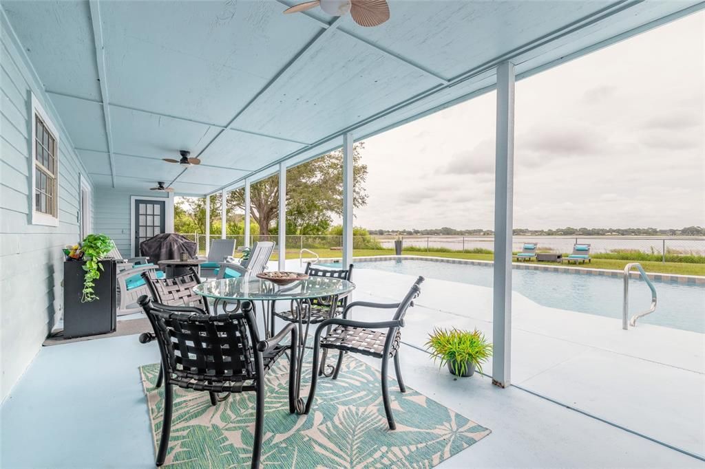 For Sale: $649,000 (4 beds, 3 baths, 2912 Square Feet)