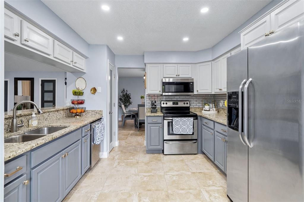 For Sale: $475,000 (3 beds, 2 baths, 1545 Square Feet)