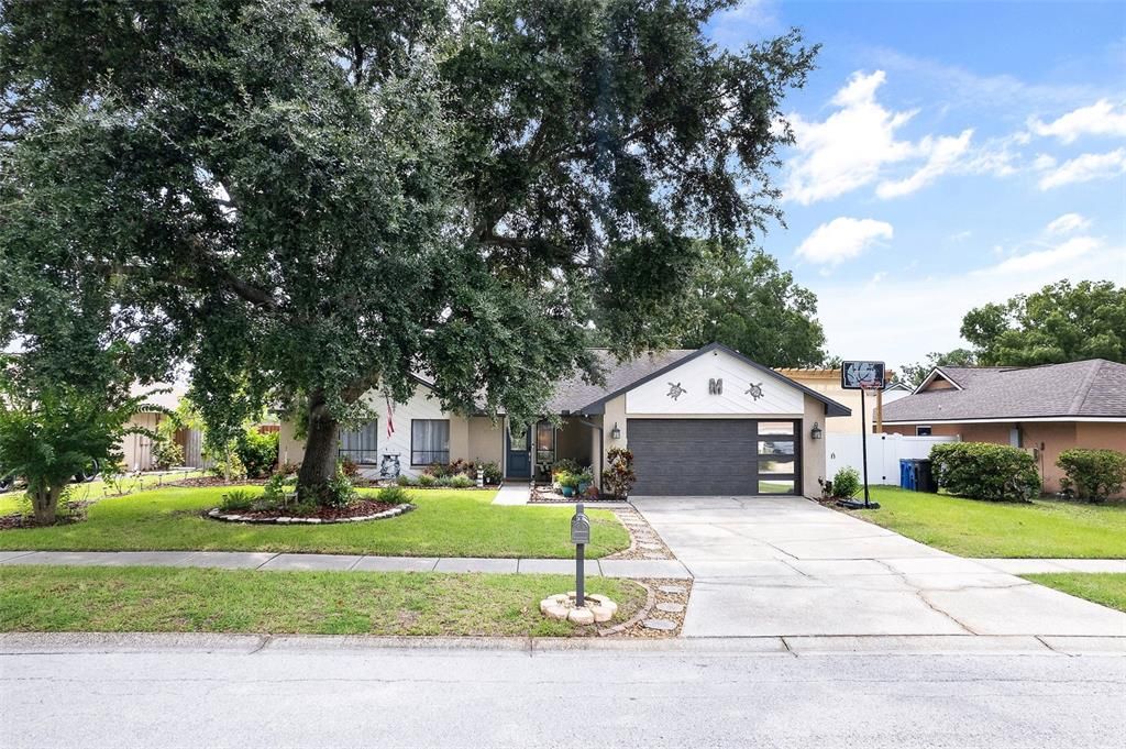For Sale: $475,000 (3 beds, 2 baths, 1545 Square Feet)