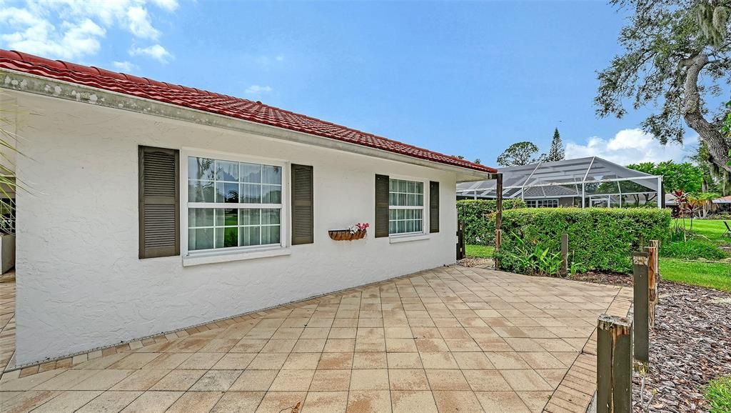 : $529,000 (3 camas, 3 baños, 2334 Pies cuadrados)