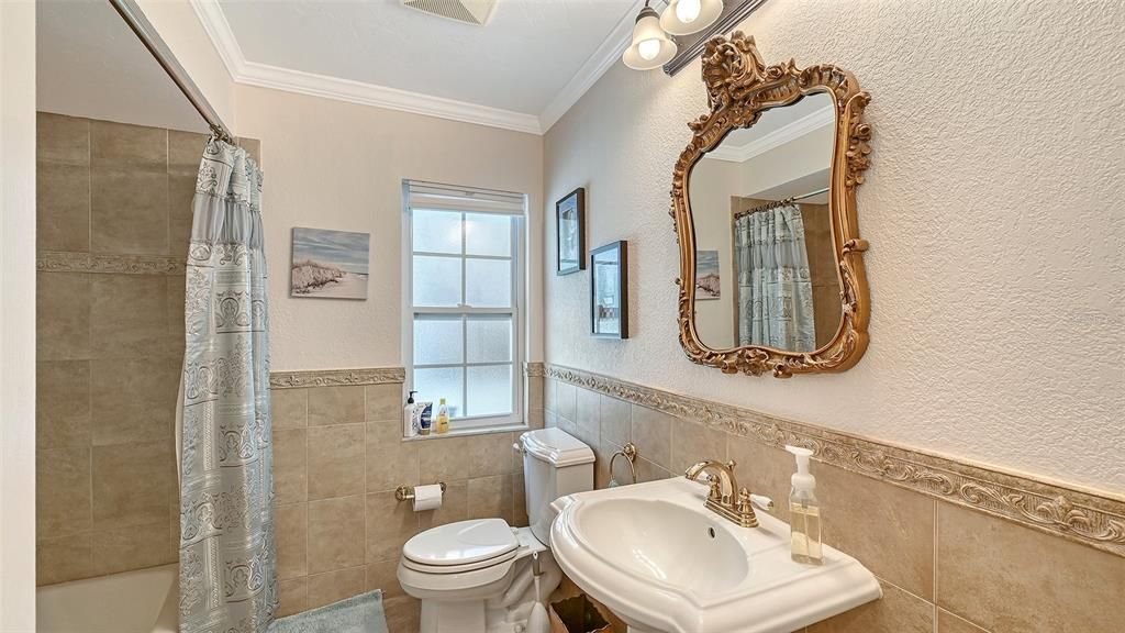 : $529,000 (3 camas, 3 baños, 2334 Pies cuadrados)