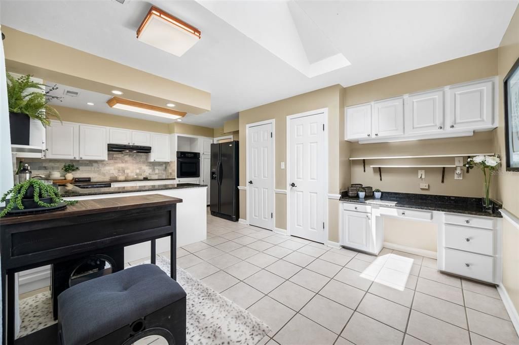 For Sale: $445,000 (3 beds, 2 baths, 2394 Square Feet)
