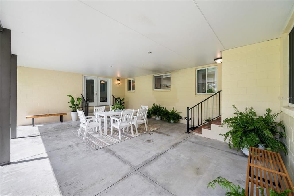 For Sale: $445,000 (3 beds, 2 baths, 2394 Square Feet)