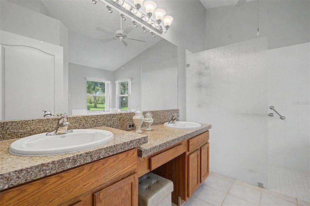 For Sale: $375,000 (3 beds, 2 baths, 2032 Square Feet)
