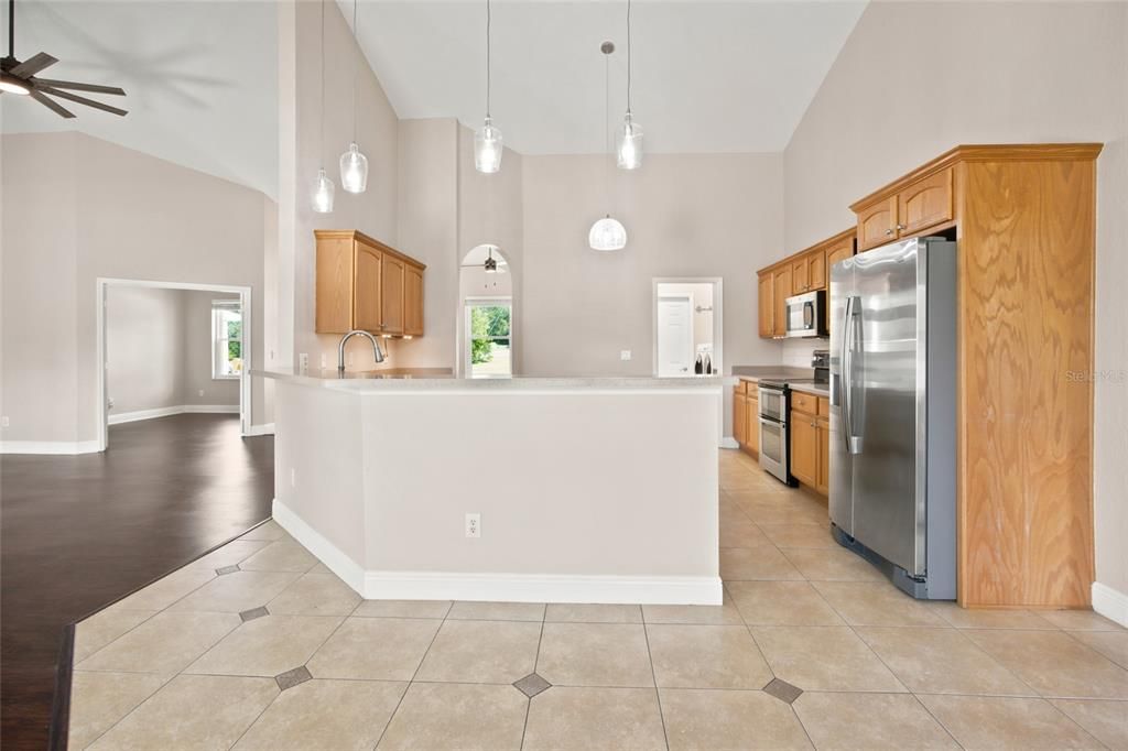 En Venta: $349,900 (3 camas, 2 baños, 2160 Pies cuadrados)