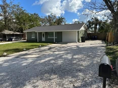 For Sale: $499,900 (5 beds, 2 baths, 1588 Square Feet)