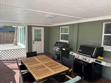 For Sale: $499,900 (5 beds, 2 baths, 1588 Square Feet)