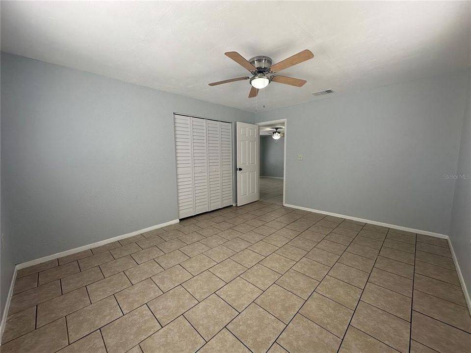 For Sale: $499,900 (5 beds, 2 baths, 1588 Square Feet)