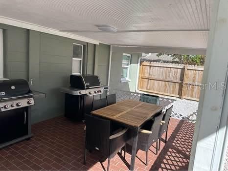 For Sale: $499,900 (5 beds, 2 baths, 1588 Square Feet)