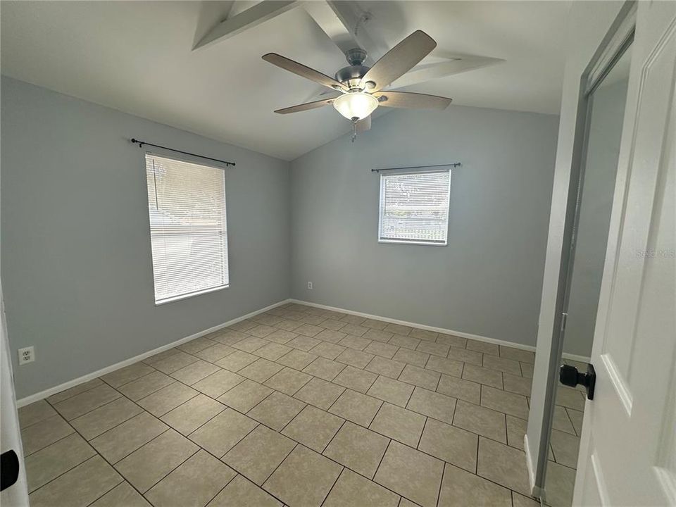 For Sale: $499,900 (5 beds, 2 baths, 1588 Square Feet)
