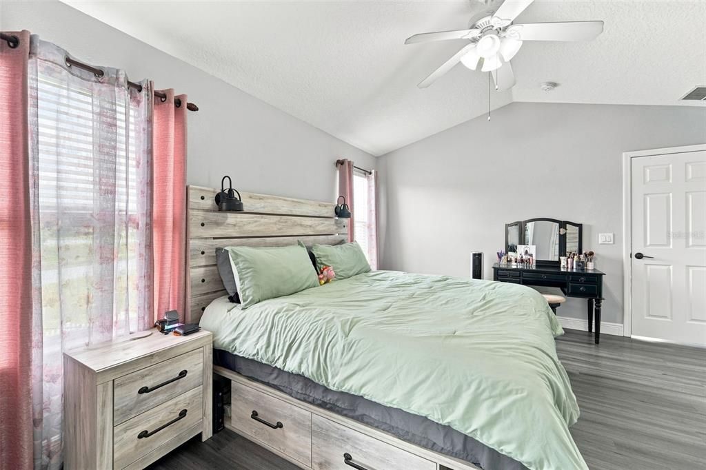 For Sale: $499,000 (3 beds, 2 baths, 2155 Square Feet)