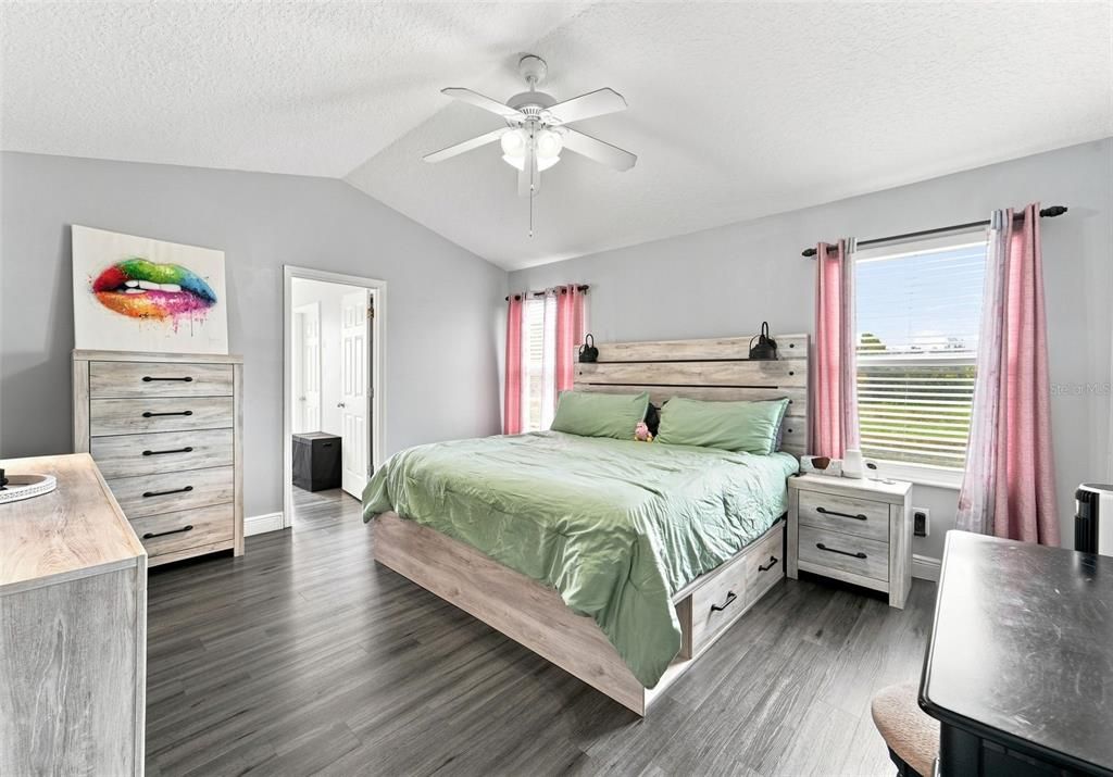 For Sale: $499,000 (3 beds, 2 baths, 2155 Square Feet)