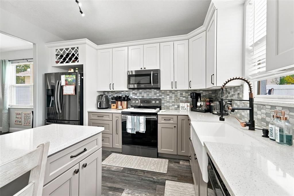 For Sale: $499,000 (3 beds, 2 baths, 2155 Square Feet)