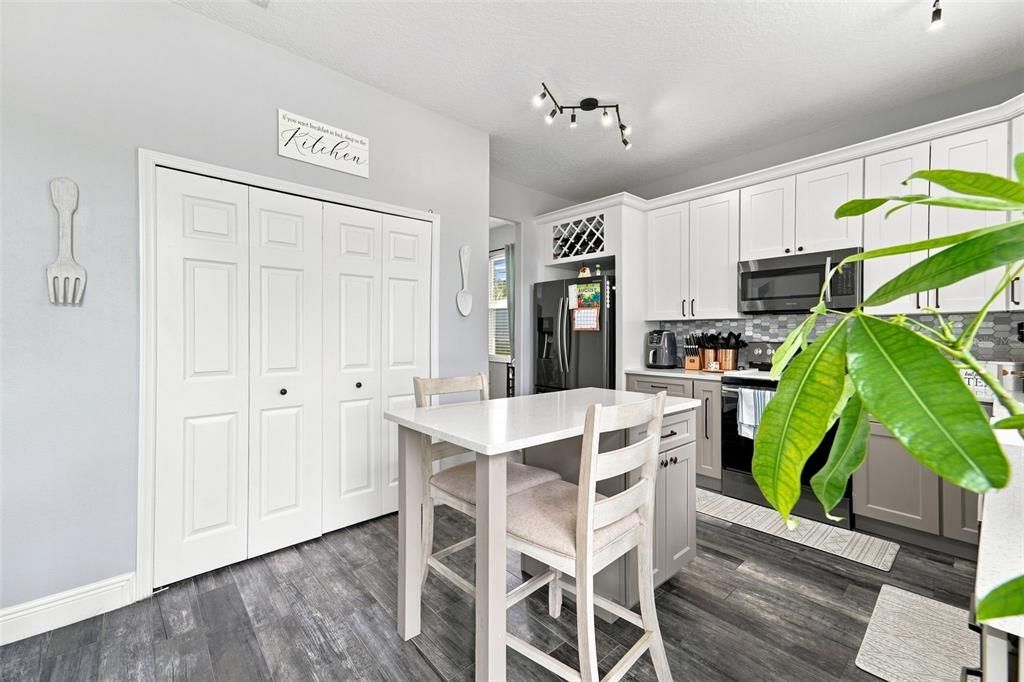 For Sale: $499,000 (3 beds, 2 baths, 2155 Square Feet)