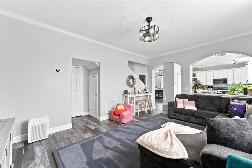 For Sale: $499,000 (3 beds, 2 baths, 2155 Square Feet)