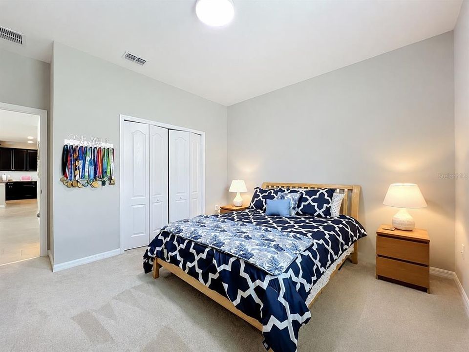 For Sale: $547,900 (3 beds, 3 baths, 2317 Square Feet)