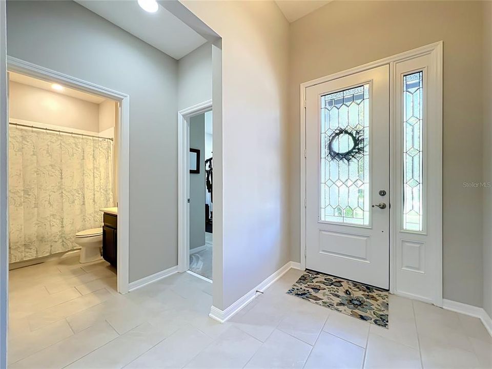 For Sale: $547,900 (3 beds, 3 baths, 2317 Square Feet)