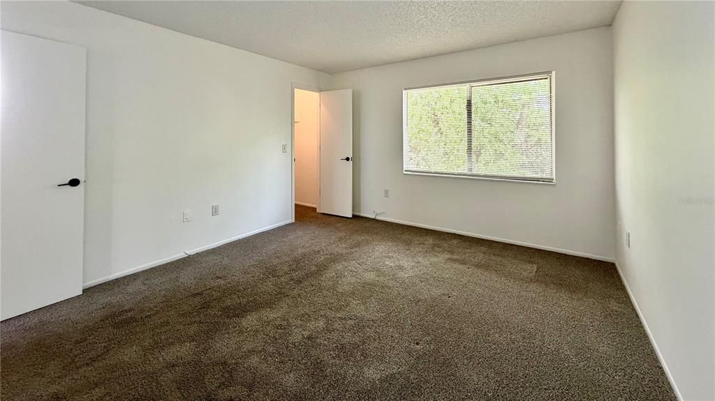 For Rent: $1,495 (2 beds, 1 baths, 996 Square Feet)