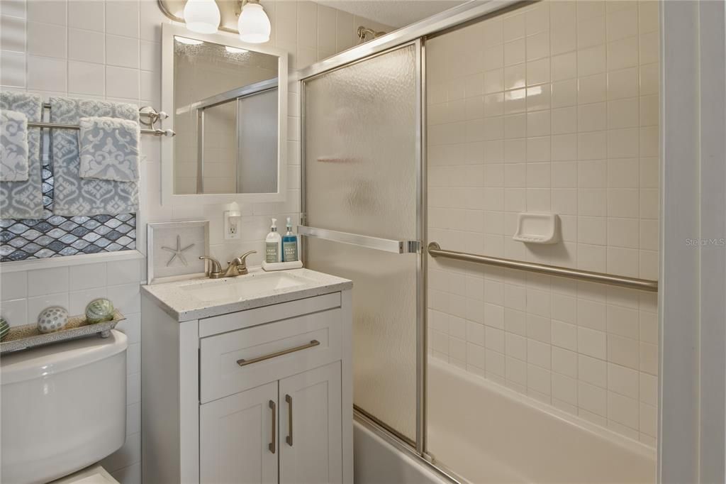 For Sale: $205,000 (1 beds, 1 baths, 309 Square Feet)