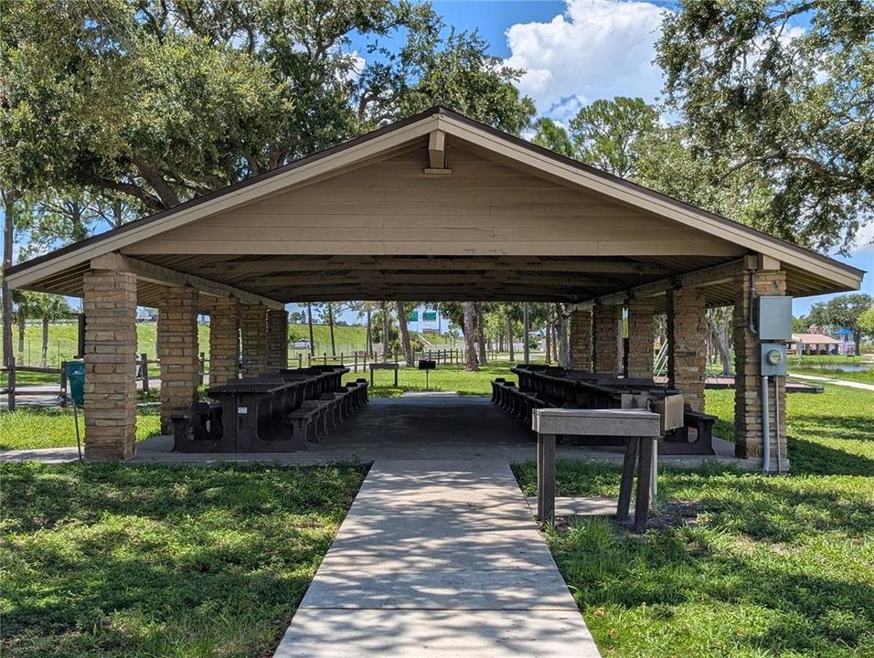 For Sale: $280,000 (2 beds, 2 baths, 1576 Square Feet)