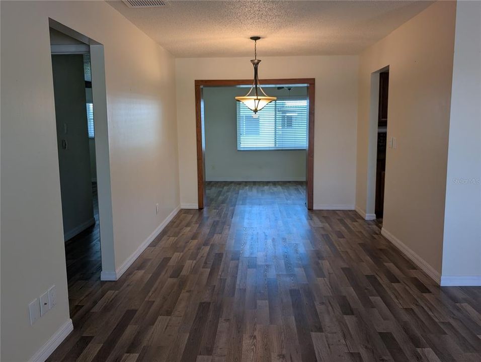 For Sale: $280,000 (2 beds, 2 baths, 1576 Square Feet)