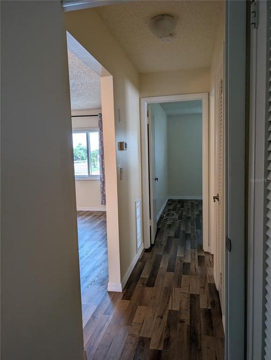 For Sale: $280,000 (2 beds, 2 baths, 1576 Square Feet)